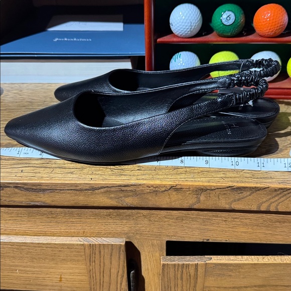 Halston HH-HEYDEN-TJ Flat Slingback Shoes. - Picture 11 of 11
